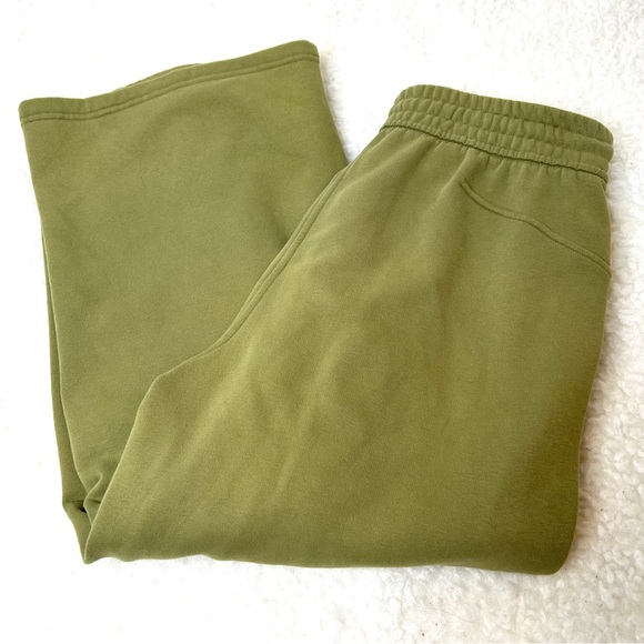 Lululemon Loungeful High-Rise Wide Leg Cropped Pants In Bronze Green - Picture 4 of 5